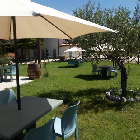 Agriturismo San Martino Foligno Bagian luar foto