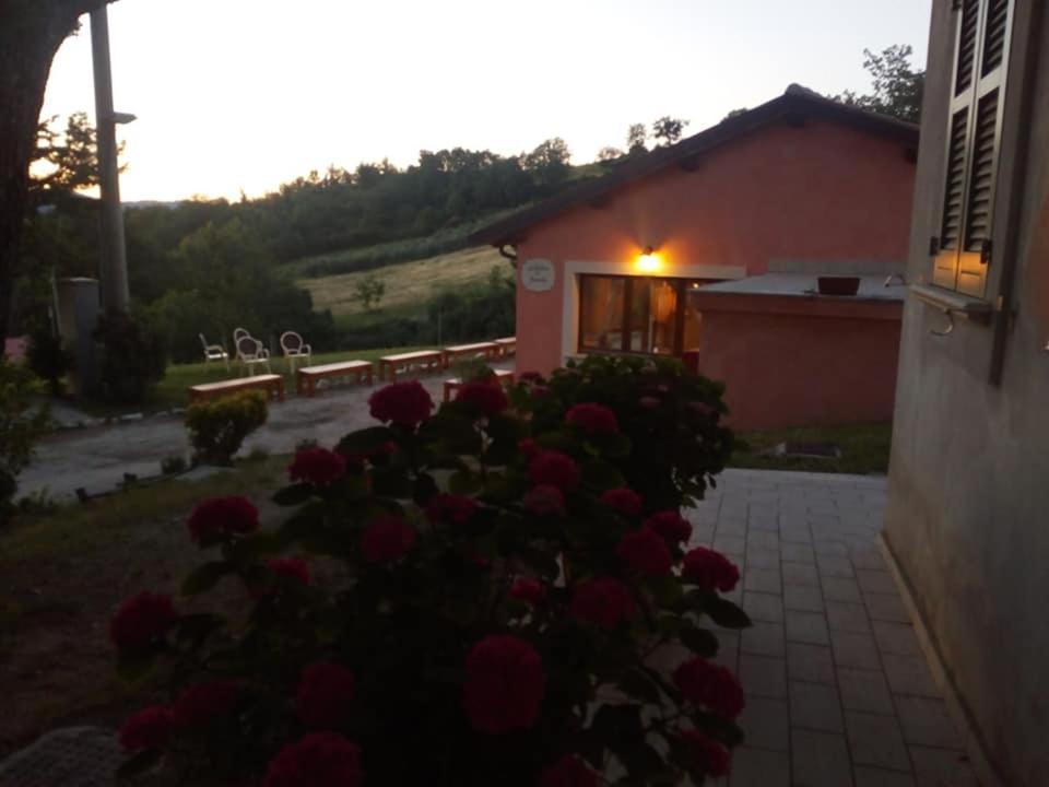 Agriturismo San Martino Foligno Bagian luar foto