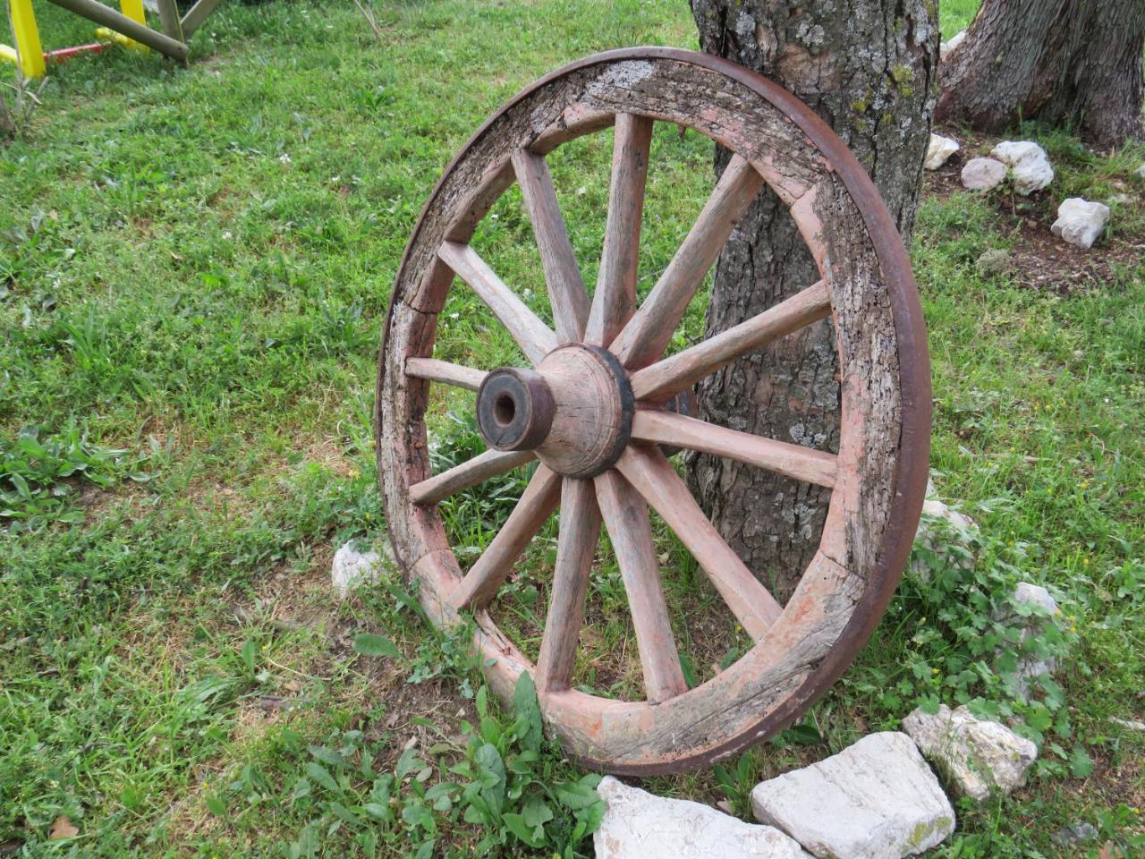 Agriturismo San Martino Foligno Bagian luar foto